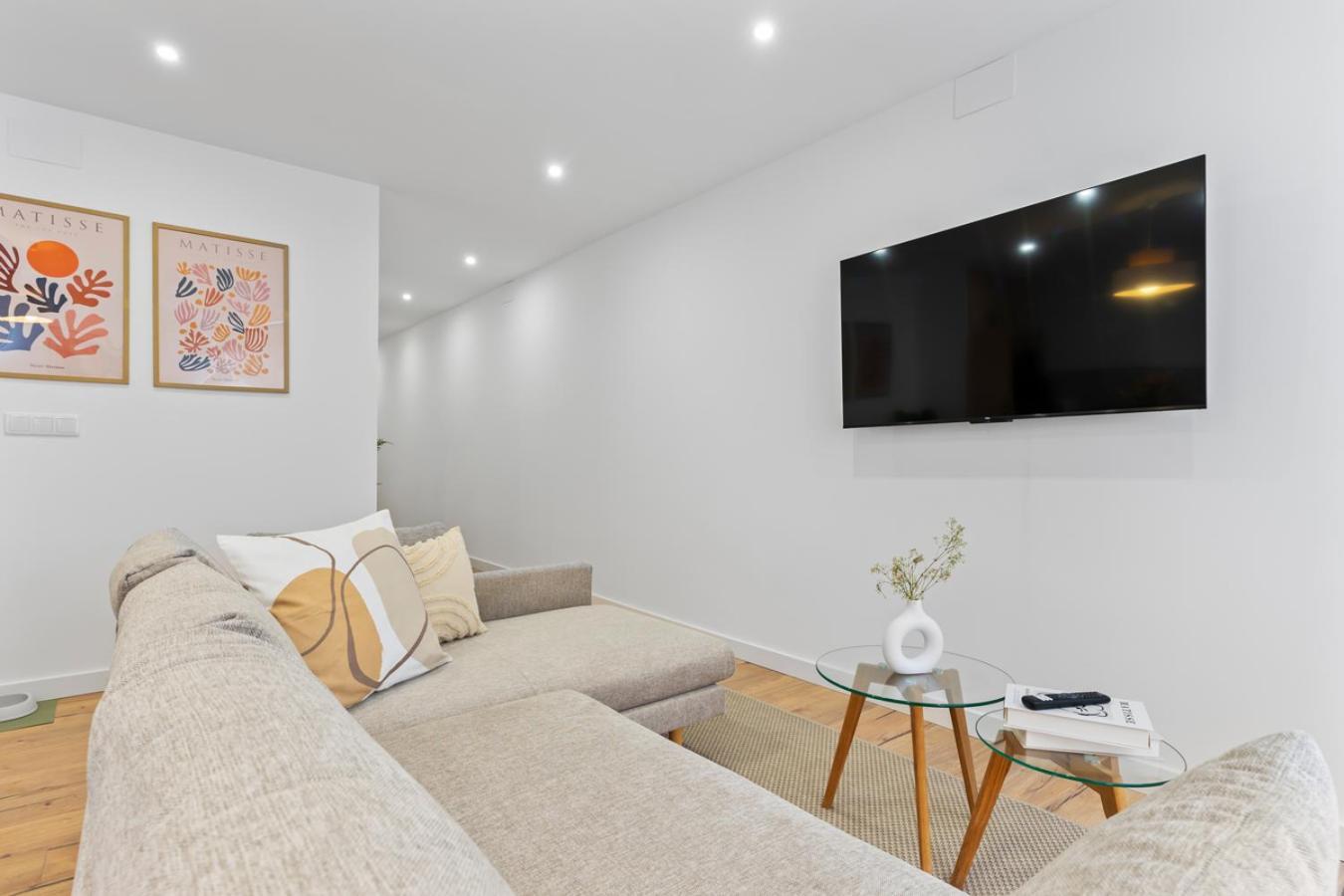 Matisse, Totalmente Reformado Y Modernista Apartamento Gijón Exterior foto